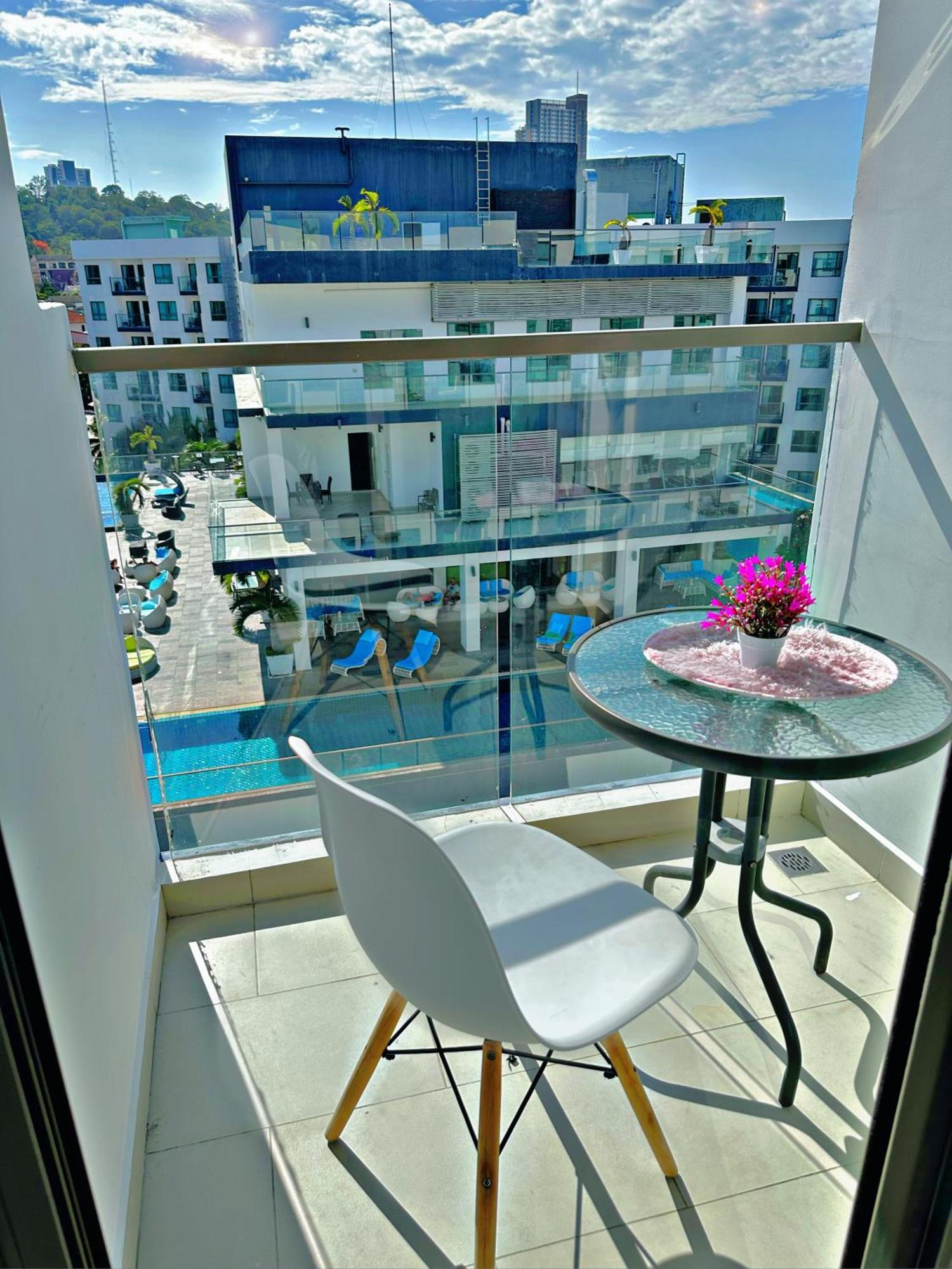 Arcadia Beach Con Pattaya Δωμάτιο φωτογραφία