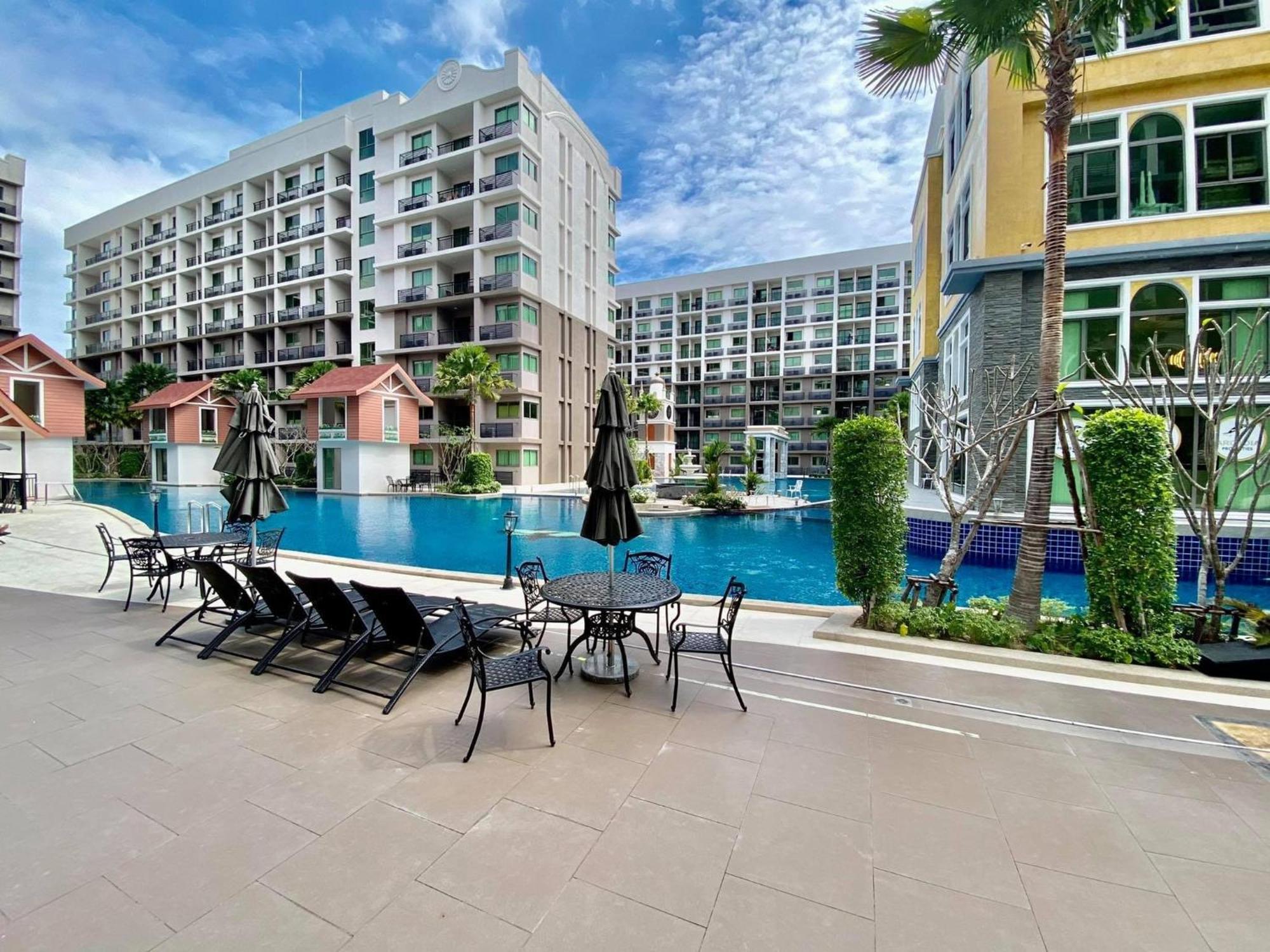 Arcadia Beach Con Pattaya Εξωτερικό φωτογραφία